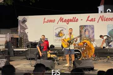 Concierto de tres bandas en la Plaza de Las Nieves en Lomo Magullo/Francisco Javier Santana.